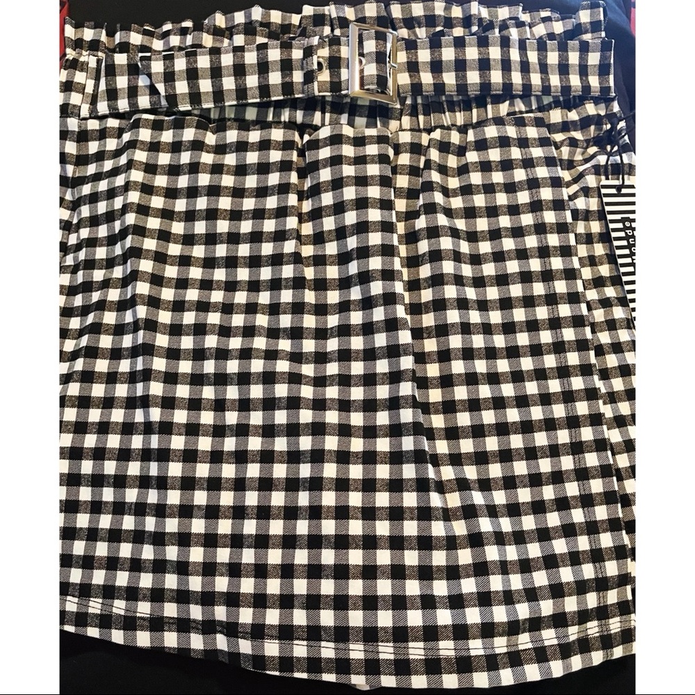 Black and white skort